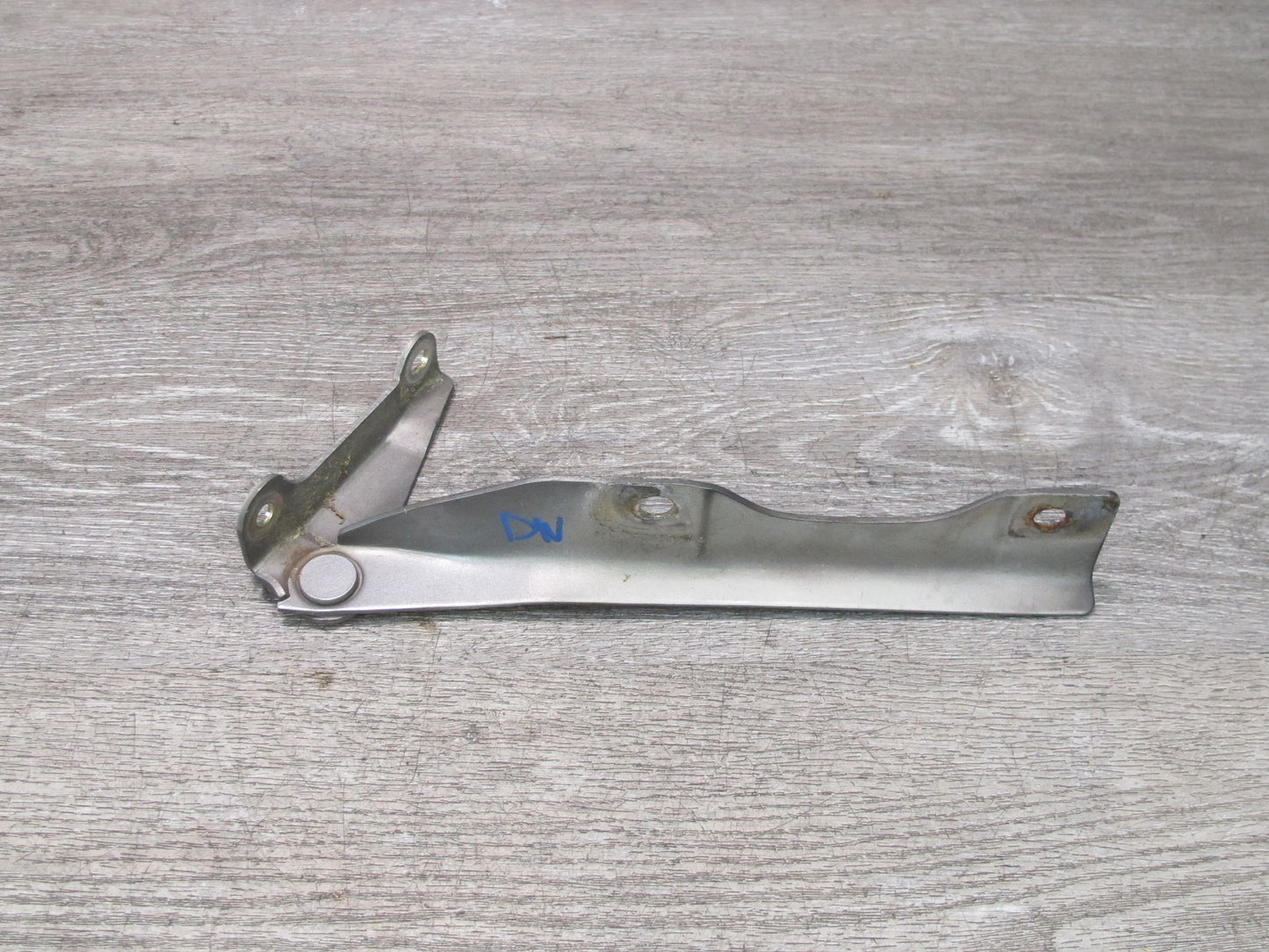 99-01 Isuzu Vehicross Set of 2 Left & Right Hood Bonnet Hinge Kaiser Silver OEM