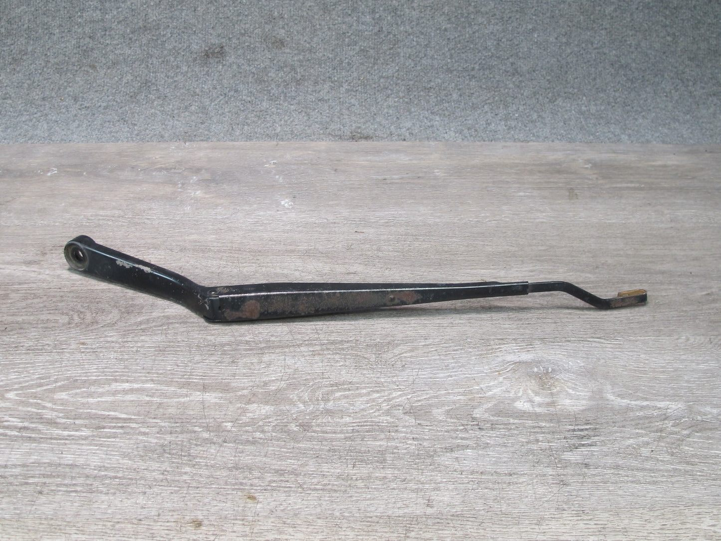 99-01 Isuzu Vehicross Set of 2 Front Left & Right Windshield Wiper Arm OEM