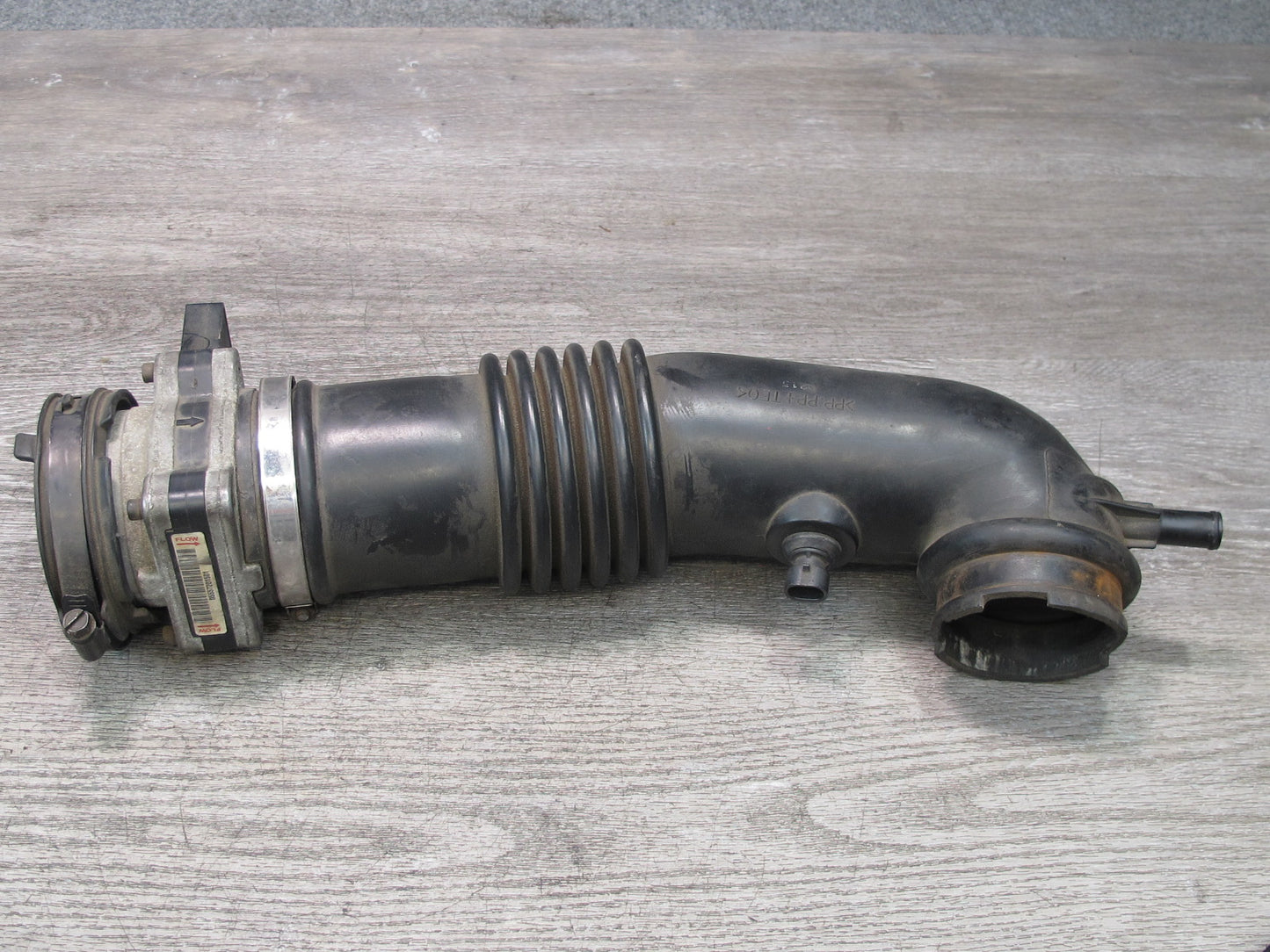 99-01 Isuzu Vehicross Air Intake Duct Pipe w Mass Air Flow Meter MAF Sensor OEM