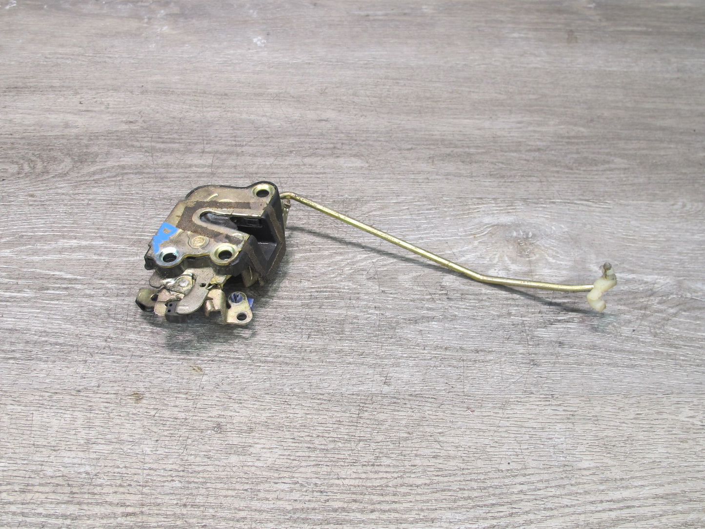 99-01 Isuzu Vehicross Front Left Driver Door Lock Latch OEM