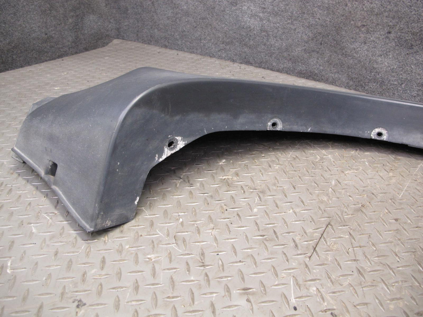 99-01 Isuzu Vehicross Rear Left Quarter Panel Plastic Molding Cover OEM