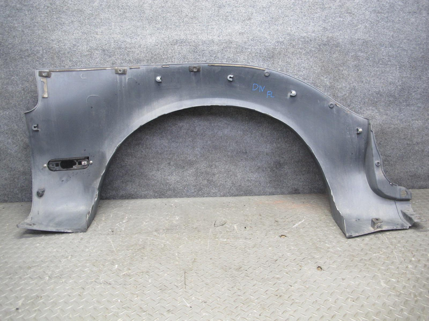 99-01 Isuzu Vehicross Rear Left Quarter Panel Plastic Molding Cover OEM