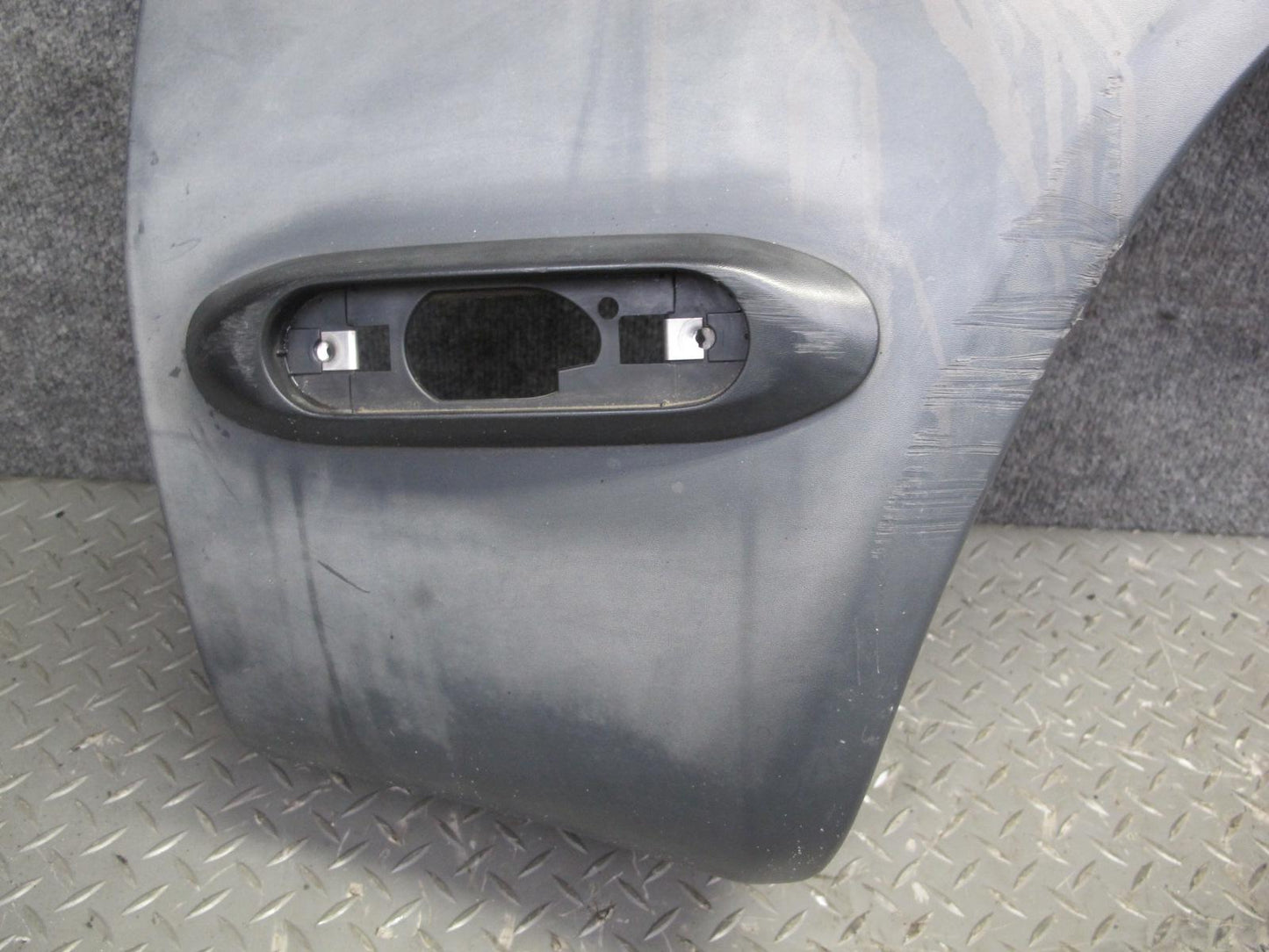99-01 Isuzu Vehicross Rear Right Quarter Panel Plastic Molding Cover OEM