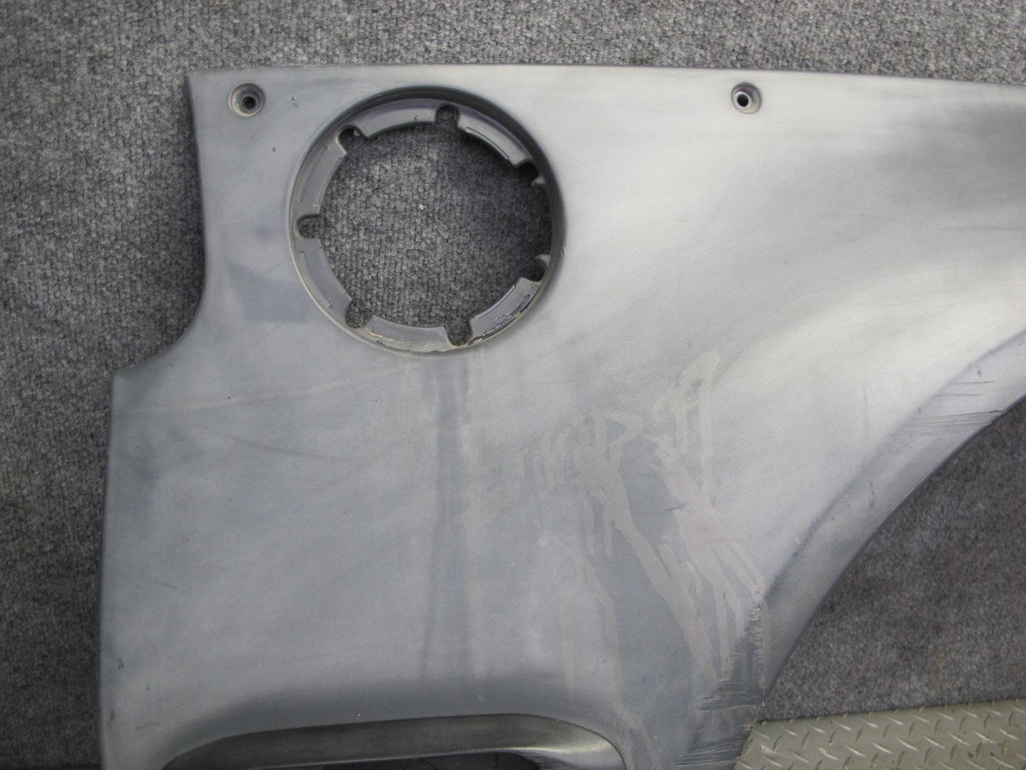 99-01 Isuzu Vehicross Rear Right Quarter Panel Plastic Molding Cover OEM