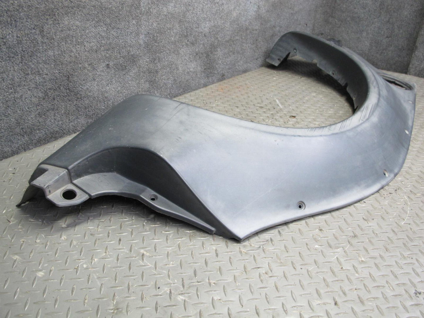 99-01 Isuzu Vehicross Rear Right Quarter Panel Plastic Molding Cover OEM