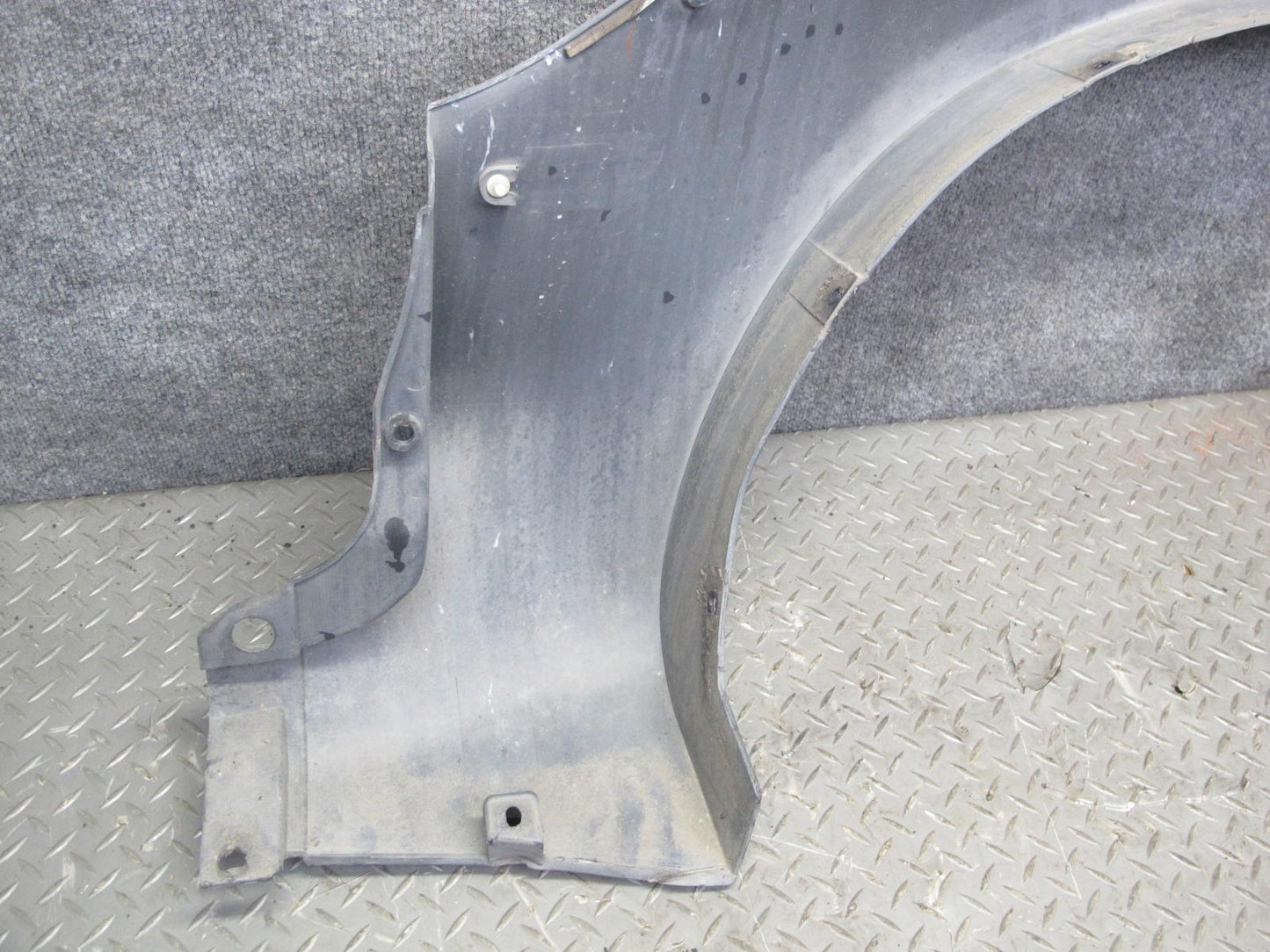 99-01 Isuzu Vehicross Rear Right Quarter Panel Plastic Molding Cover OEM