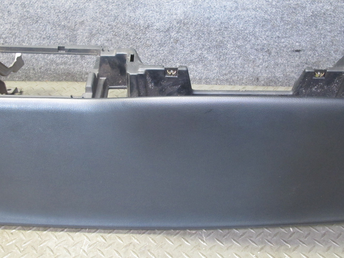 99-01 Isuzu Vehicross Front Dash Dashboard Instrument Panel Assembly Black OEM