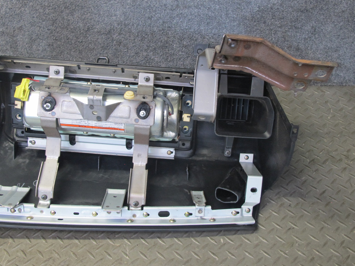 99-01 Isuzu Vehicross Front Dash Dashboard Instrument Panel Assembly Black OEM