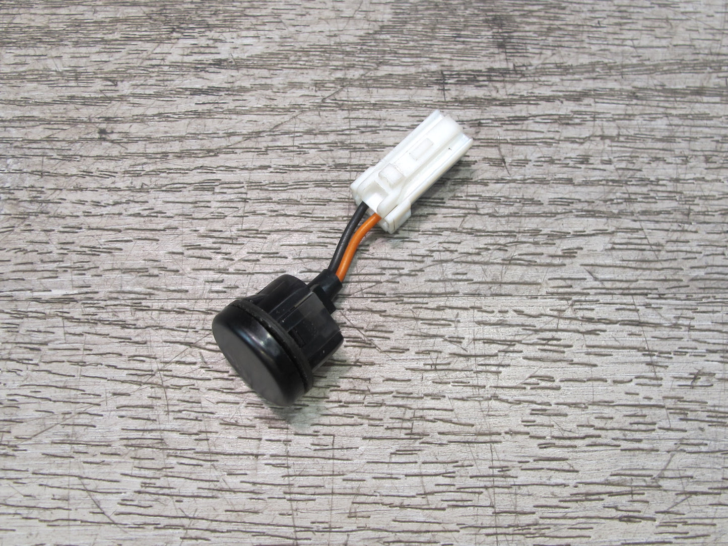 99-01 Isuzu Vehicross Sunlight Sunload Solar Sensor OEM