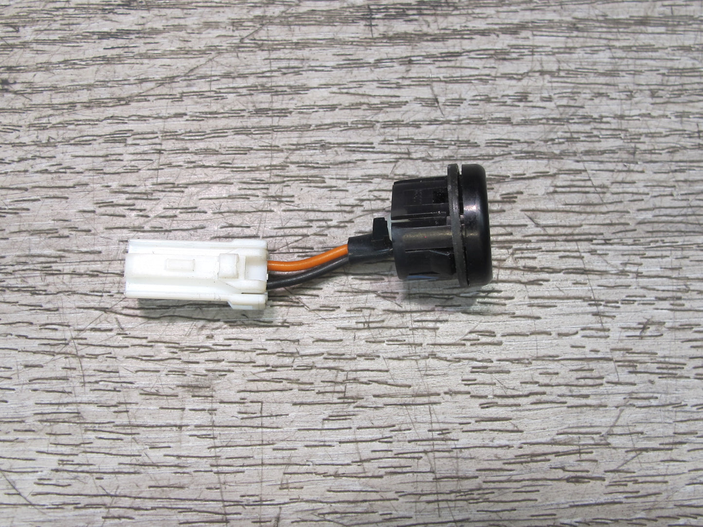 99-01 Isuzu Vehicross Sunlight Sunload Solar Sensor OEM