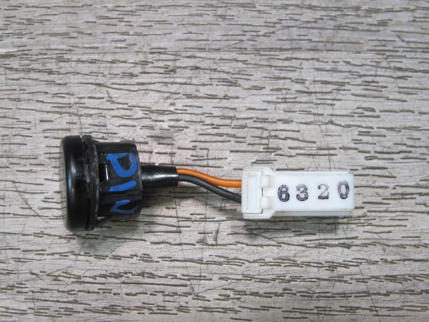 99-01 Isuzu Vehicross Sunlight Sunload Solar Sensor OEM