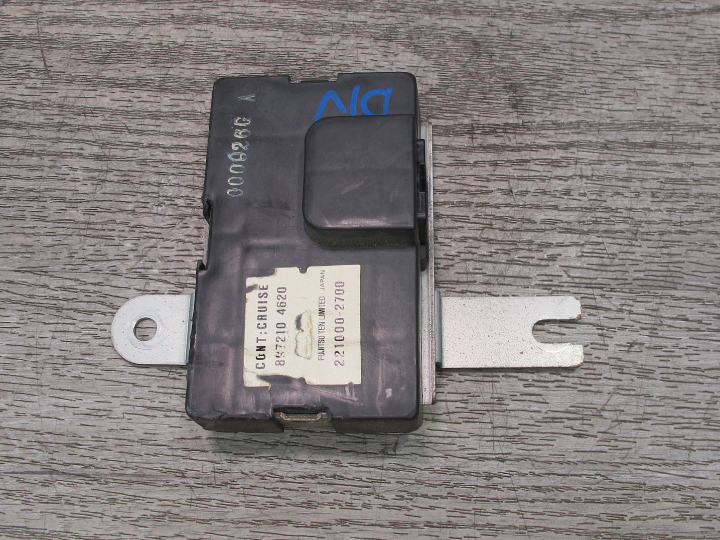 99-01 Isuzu Vehicross Cruise Control Module Unit Computer 8972104620 OEM