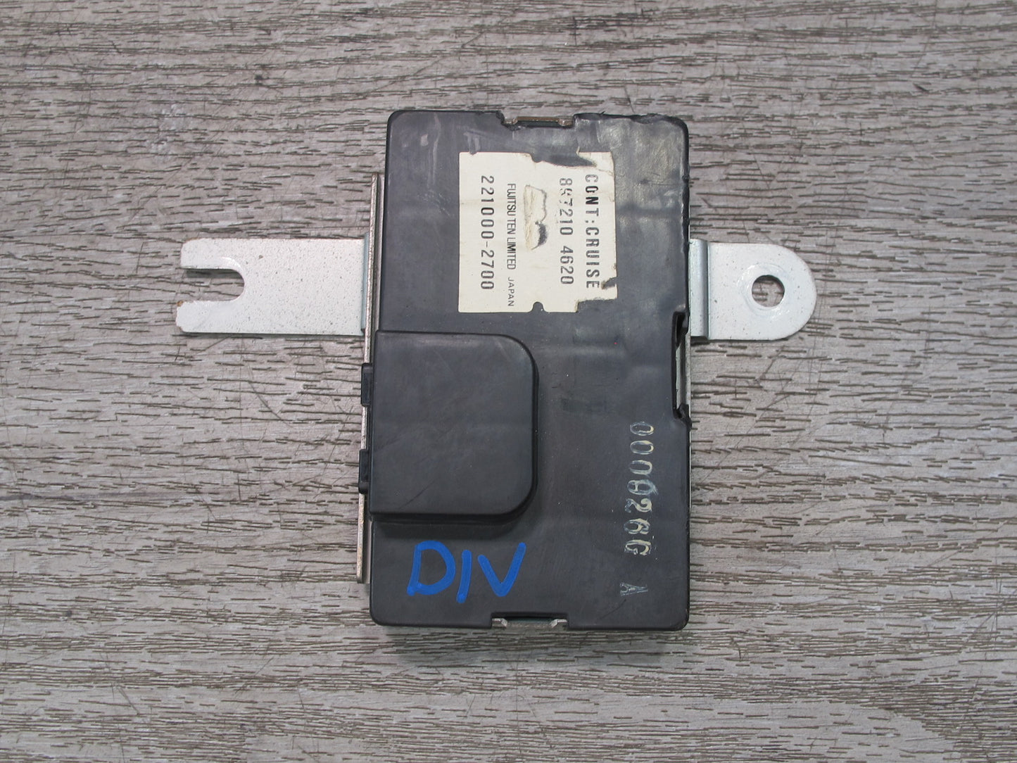 99-01 Isuzu Vehicross Cruise Control Module Unit Computer 8972104620 OEM