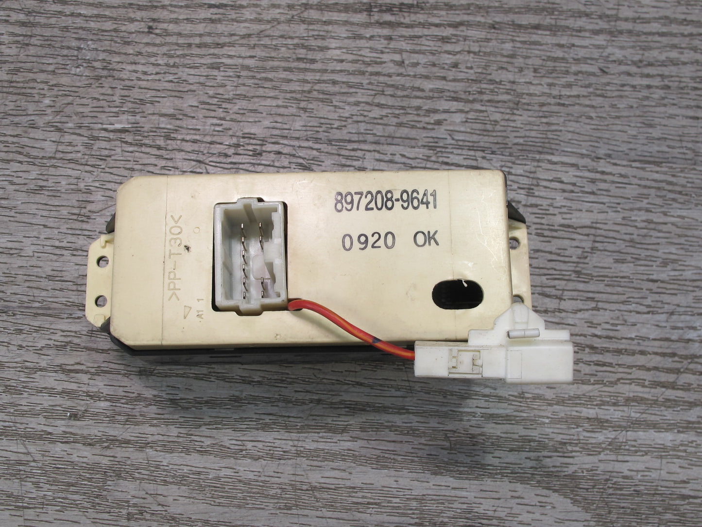 99-01 Isuzu Vehicross Front Left Driver Door Master Window Switch 8972089641 OEM