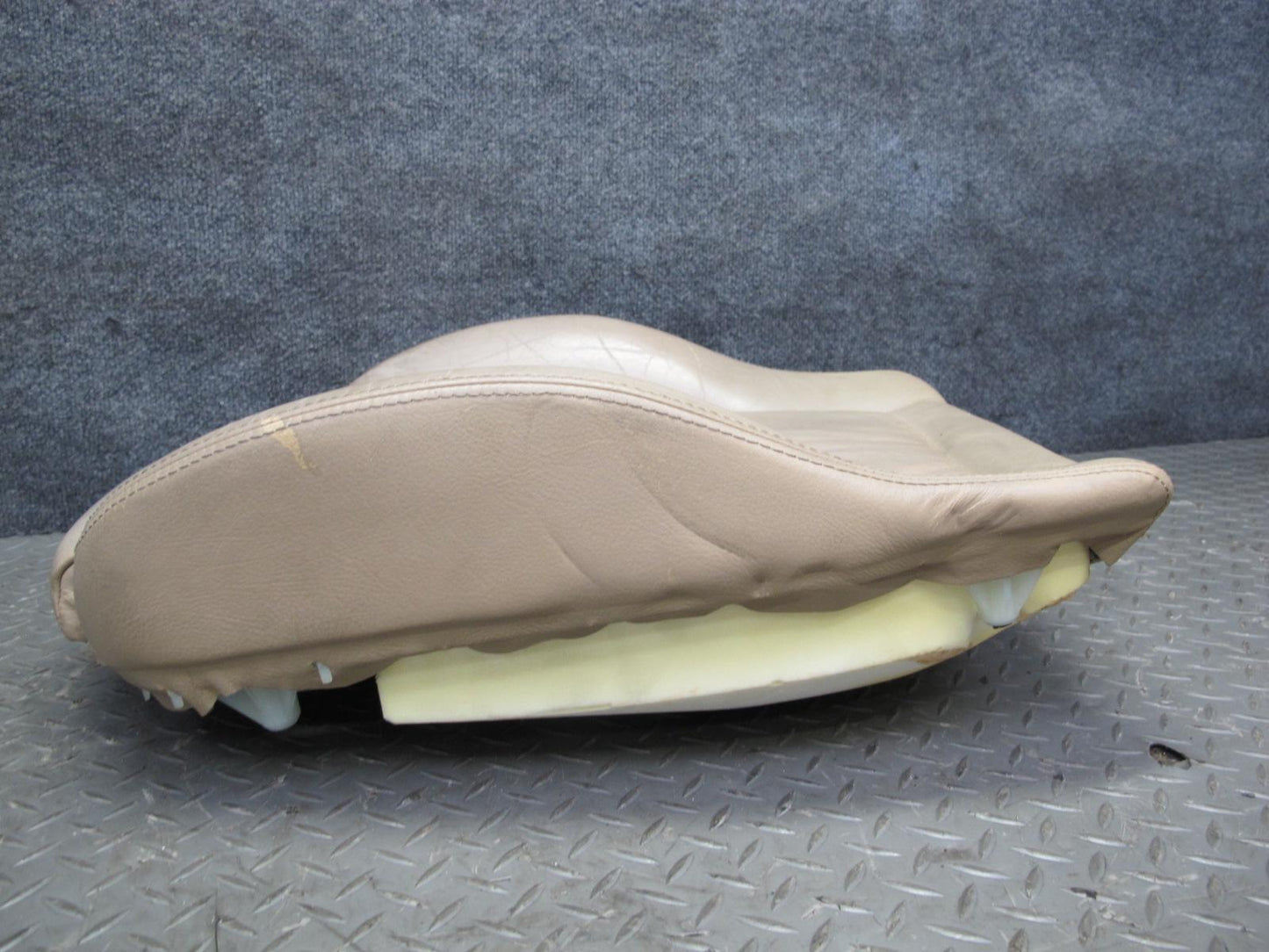 96-99 BMW E36 325iC 328iC Convertible Front Right Seat Lower Leather Cushion OEM