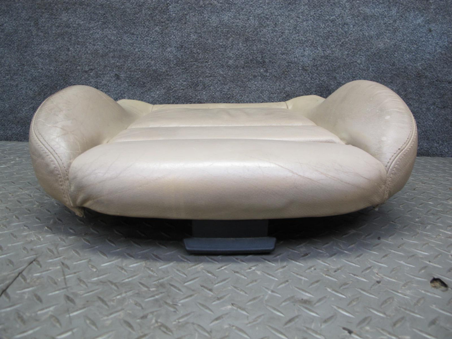 96-99 BMW E36 325iC 328iC Convertible Front Right Seat Lower Leather Cushion OEM