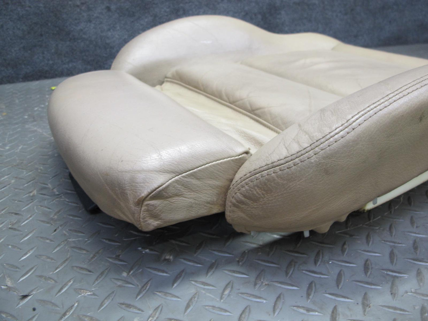 96-99 BMW E36 325iC 328iC Convertible Front Left Seat Lower Leather Cushion OEM