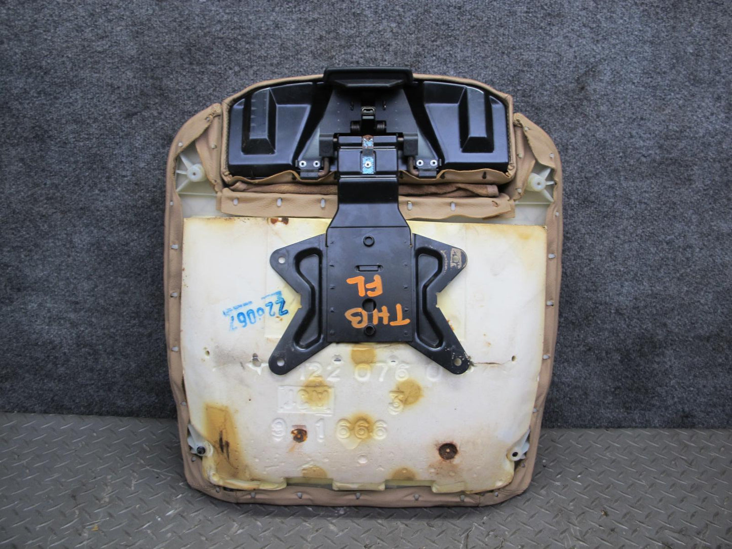 96-99 BMW E36 325iC 328iC Convertible Front Left Seat Lower Leather Cushion OEM