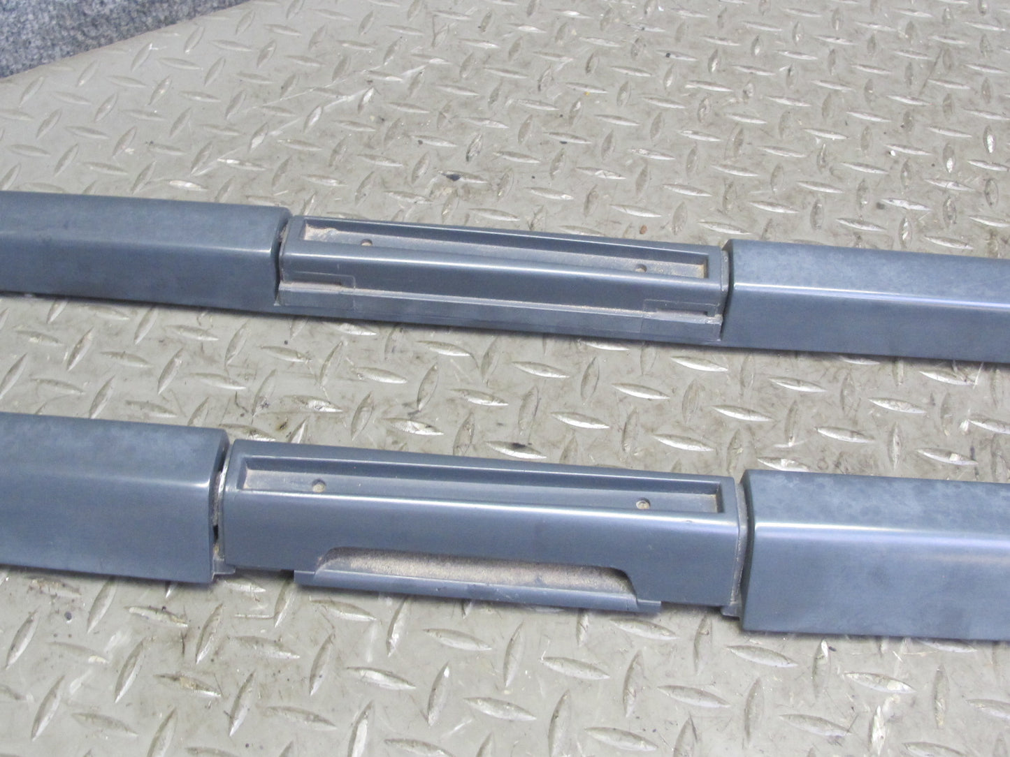 99-01 Isuzu Vehicross Set of 2 Left & Right Roof Rail OEM