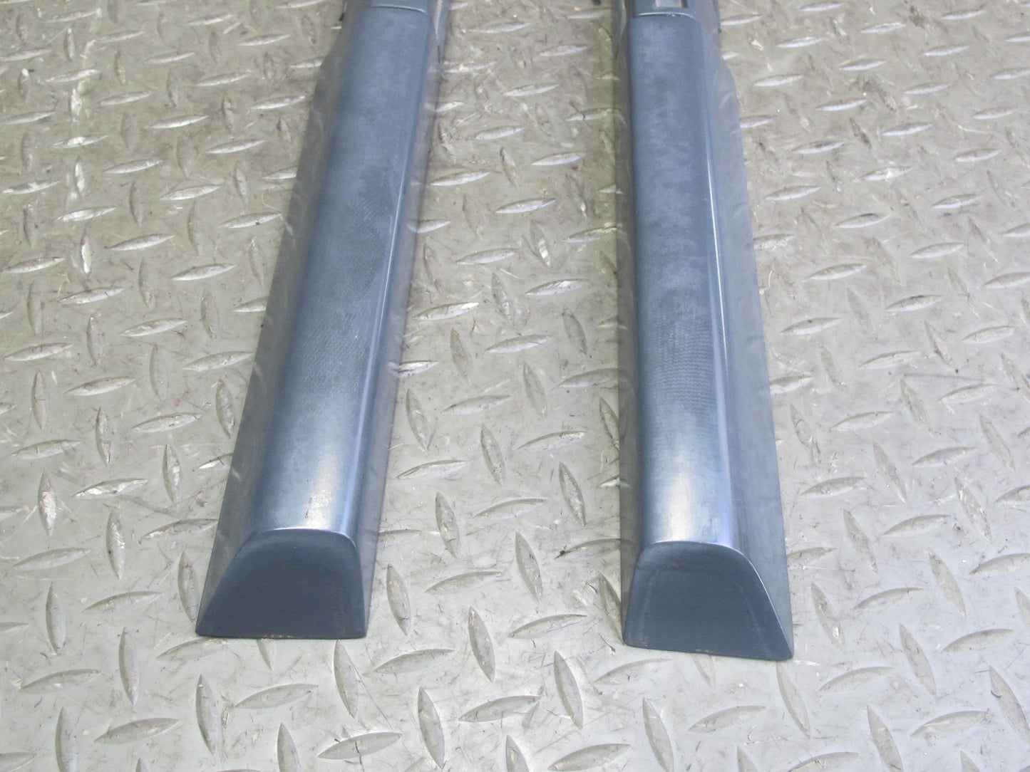 99-01 Isuzu Vehicross Set of 2 Left & Right Roof Rail OEM