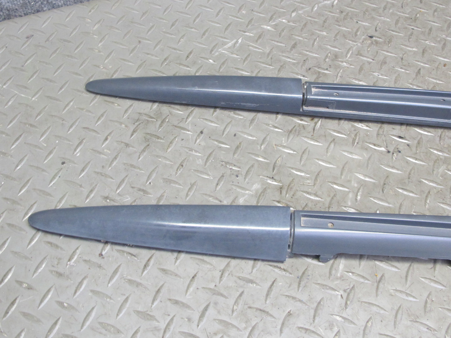 99-01 Isuzu Vehicross Set of 2 Left & Right Roof Rail OEM