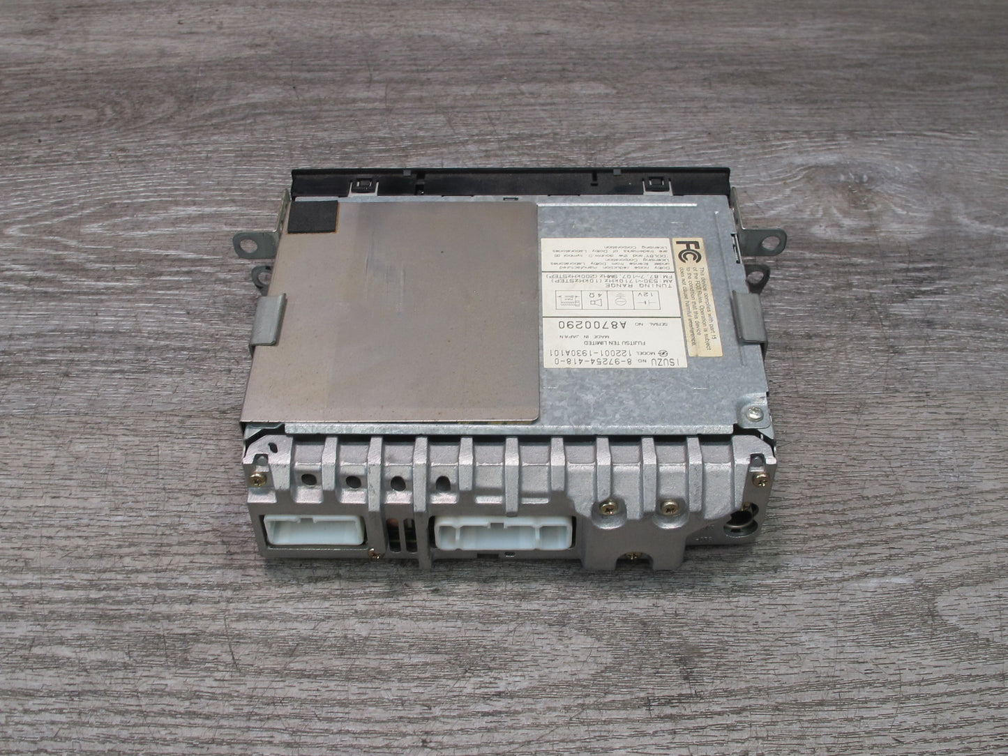 99-01 Isuzu Vehicross AM FM CD Cassette Audio Radio Stereo Head Unit 1930 OEM