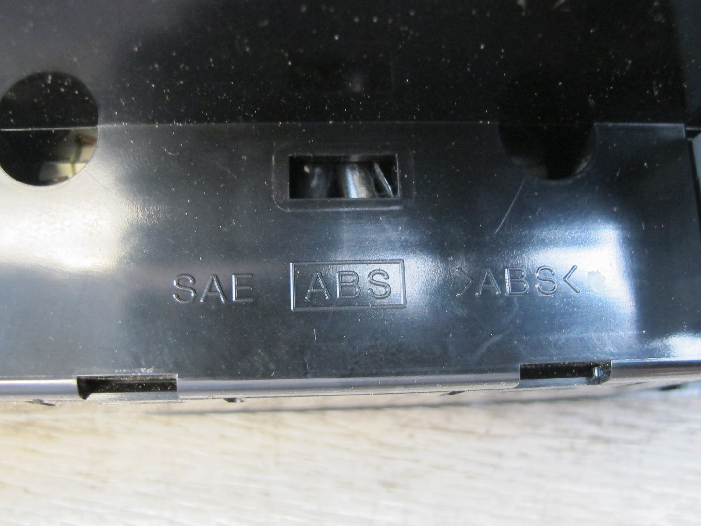 00-01 Isuzu Vehicross A/C Heater Climate Control Switch Panel 8972471450 OEM