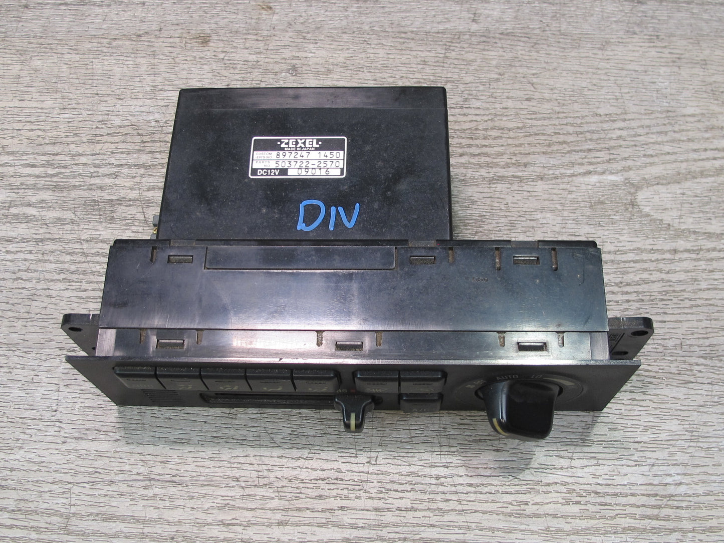 00-01 Isuzu Vehicross A/C Heater Climate Control Switch Panel 8972471450 OEM
