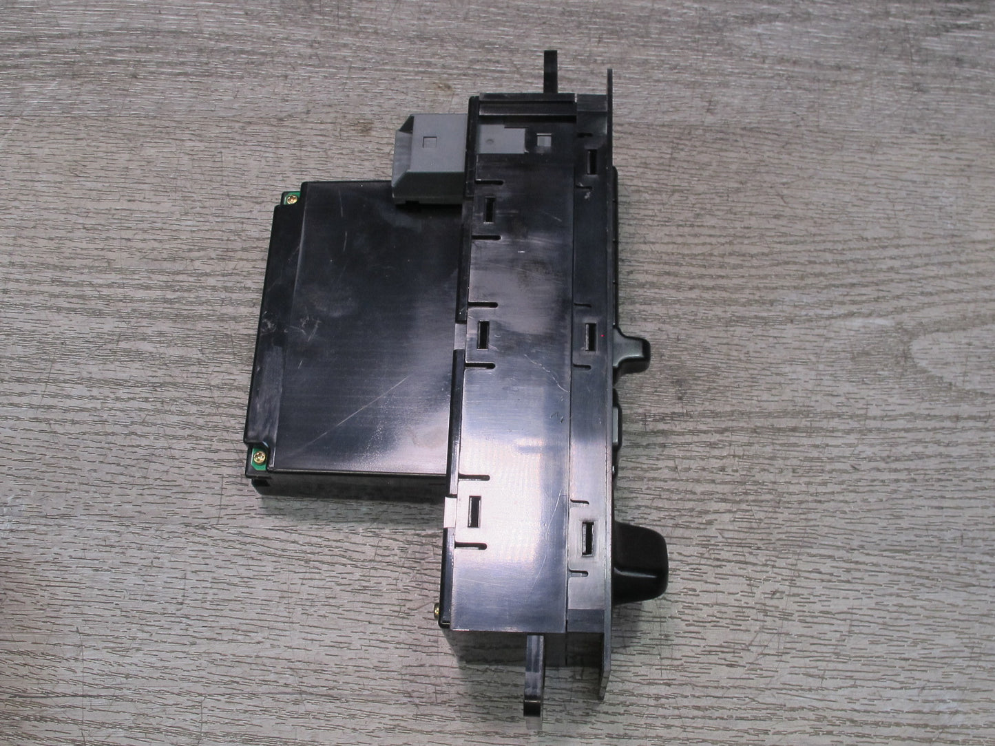 00-01 Isuzu Vehicross A/C Heater Climate Control Switch Panel 8972471450 OEM