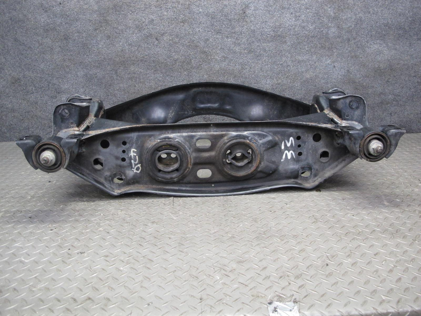 97-00 Lexus UZZ30L SC300 SC400 Rear Engine Subframe Crossmember OEM