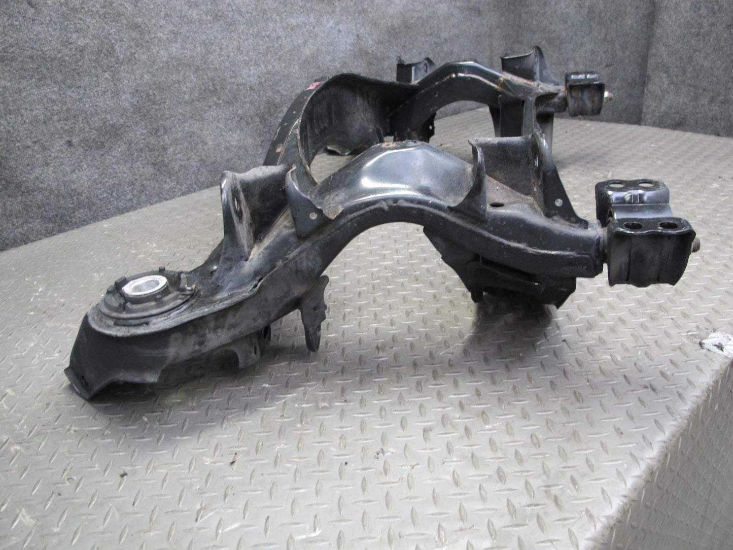 97-00 Lexus UZZ30L SC300 SC400 Rear Engine Subframe Crossmember OEM