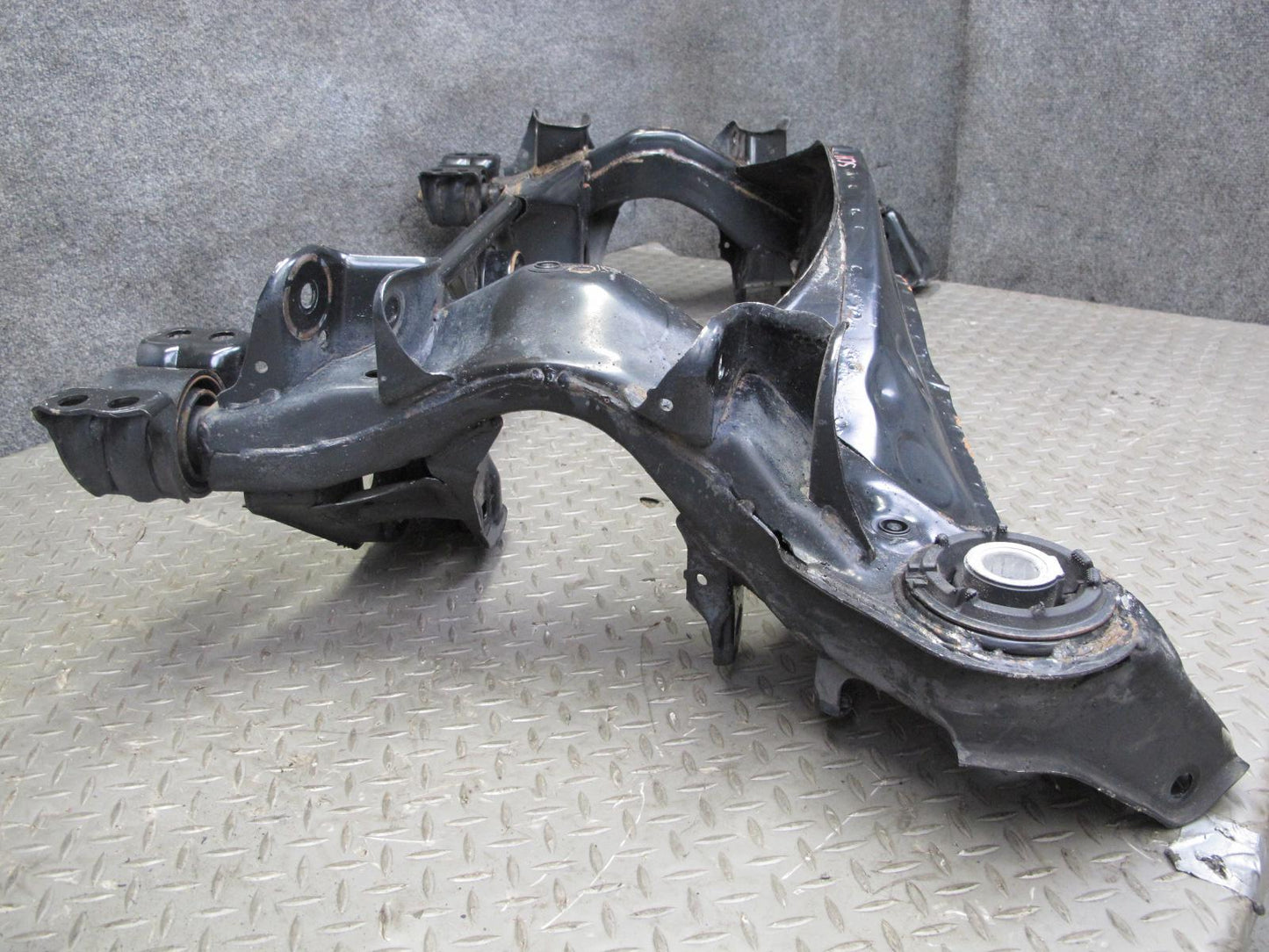97-00 Lexus UZZ30L SC300 SC400 Rear Engine Subframe Crossmember OEM