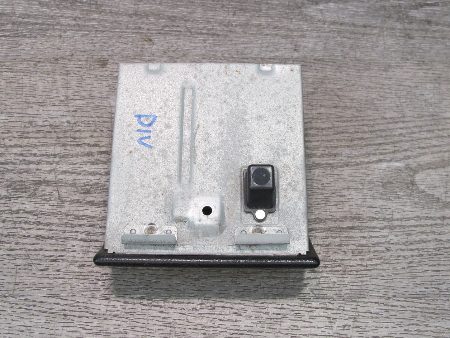 99-01 Isuzu Vehicross Front Center Console Ashtray 8852594320 OEM