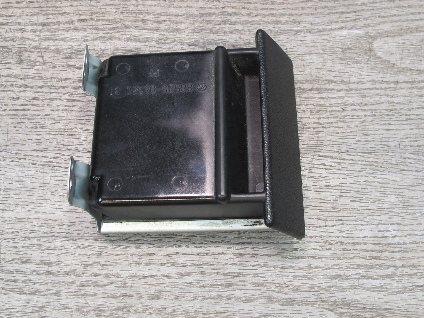 99-01 Isuzu Vehicross Front Center Console Ashtray 8852594320 OEM