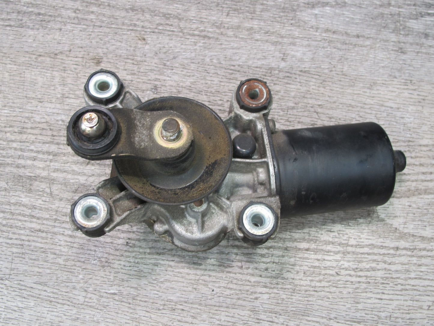 99-01 Isuzu Vehicross Front Windshield Wiper Transmission Linkage w Motor OEM