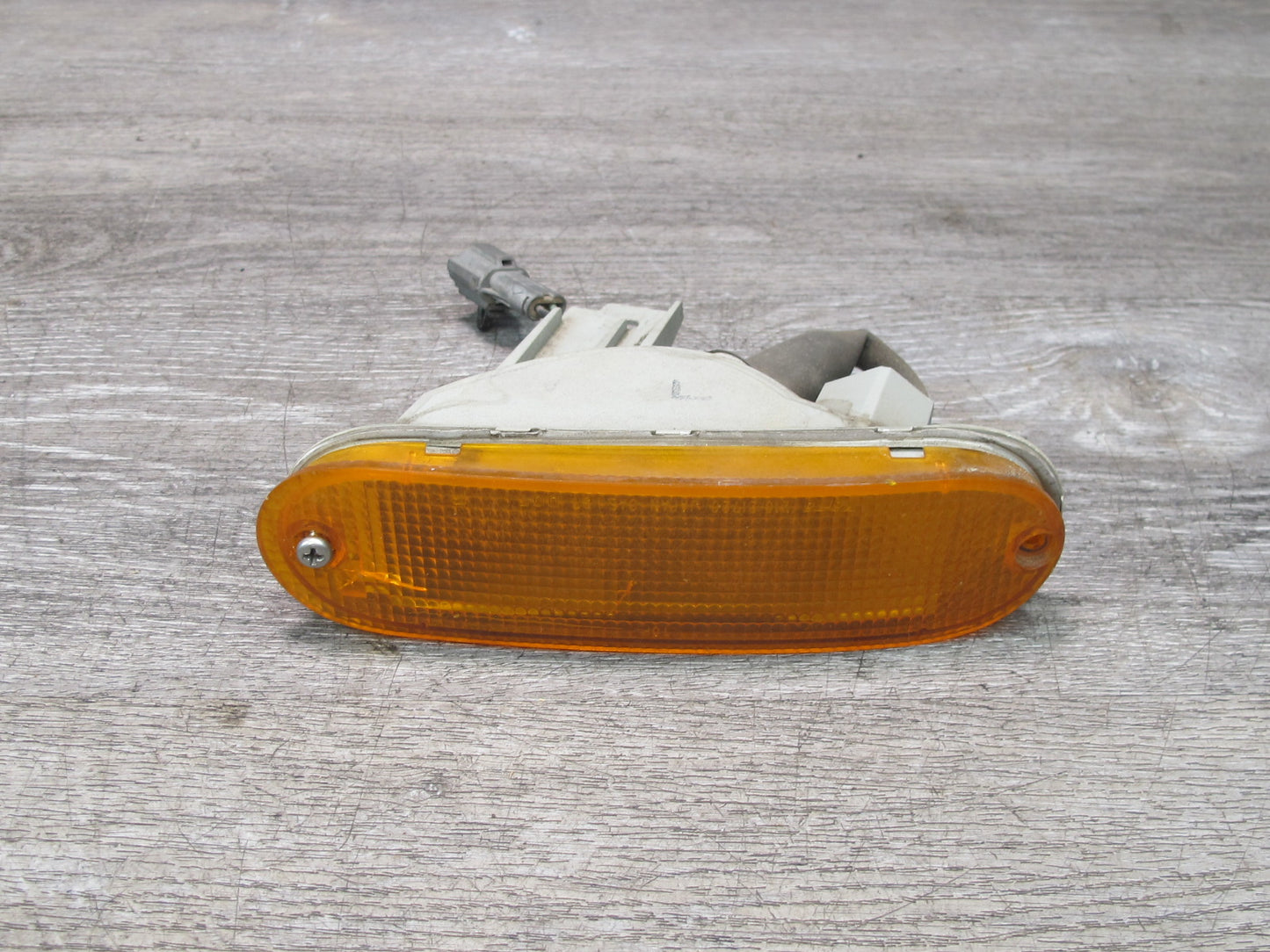 99-01 Isuzu Vehicross Front Bumper Right Turn Signal Light Lamp OEM