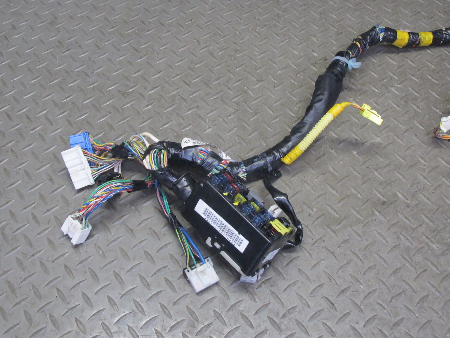 99-01 Isuzu Vehicross Dash Dashboard Wire Wiring Harness w Fuse Box OEM