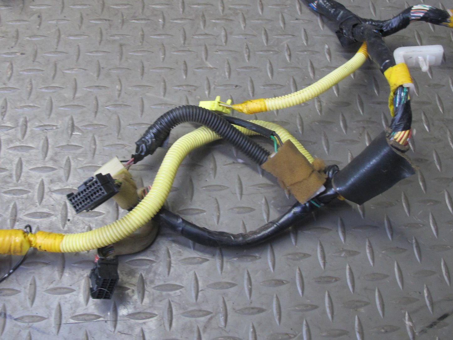 99-01 Isuzu Vehicross Dash Dashboard Wire Wiring Harness w Fuse Box OEM