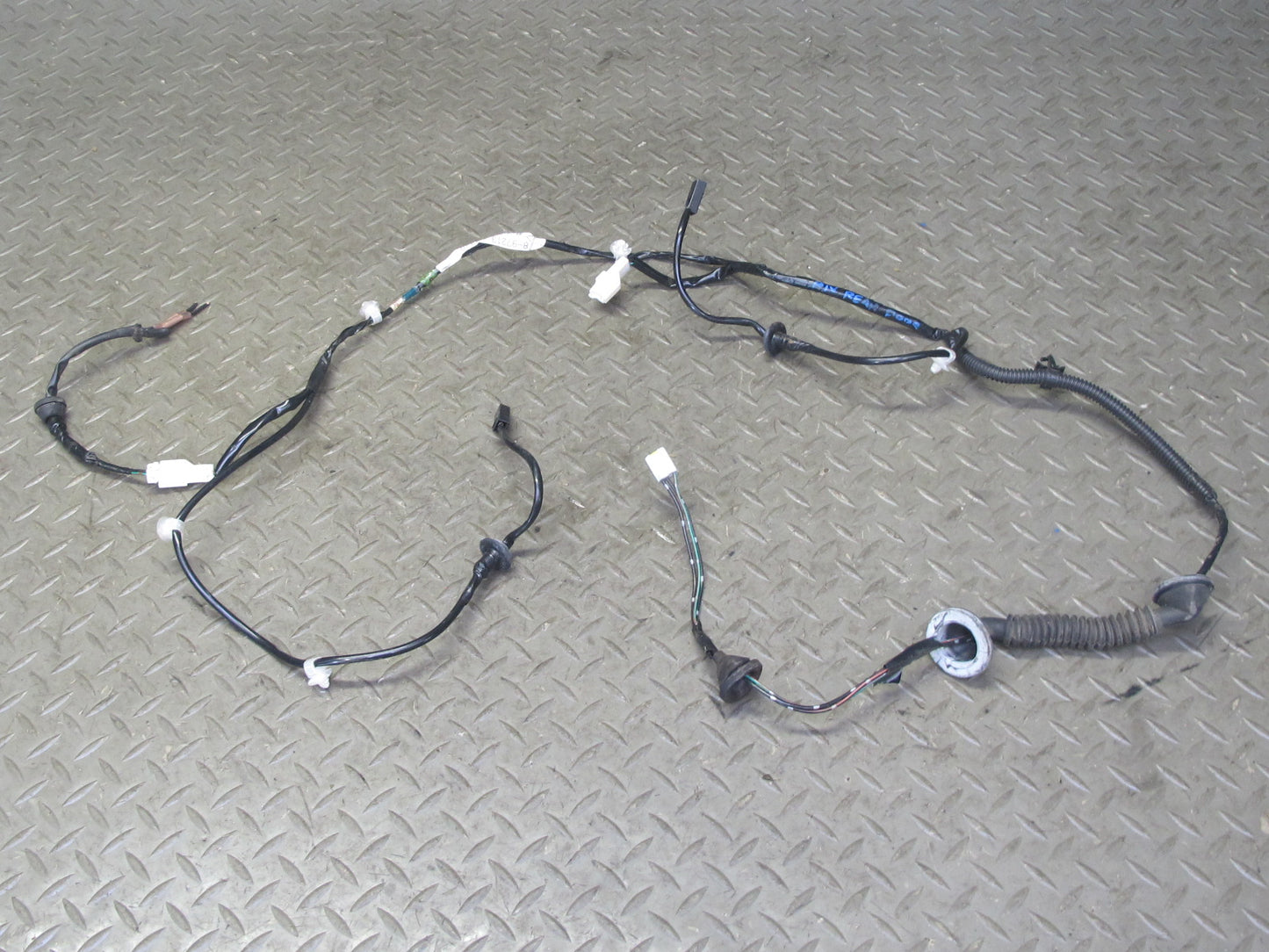 99-01 Isuzu Vehicross Rear Tailgate Trunk Gate Door Wire Wiring Harness OEM