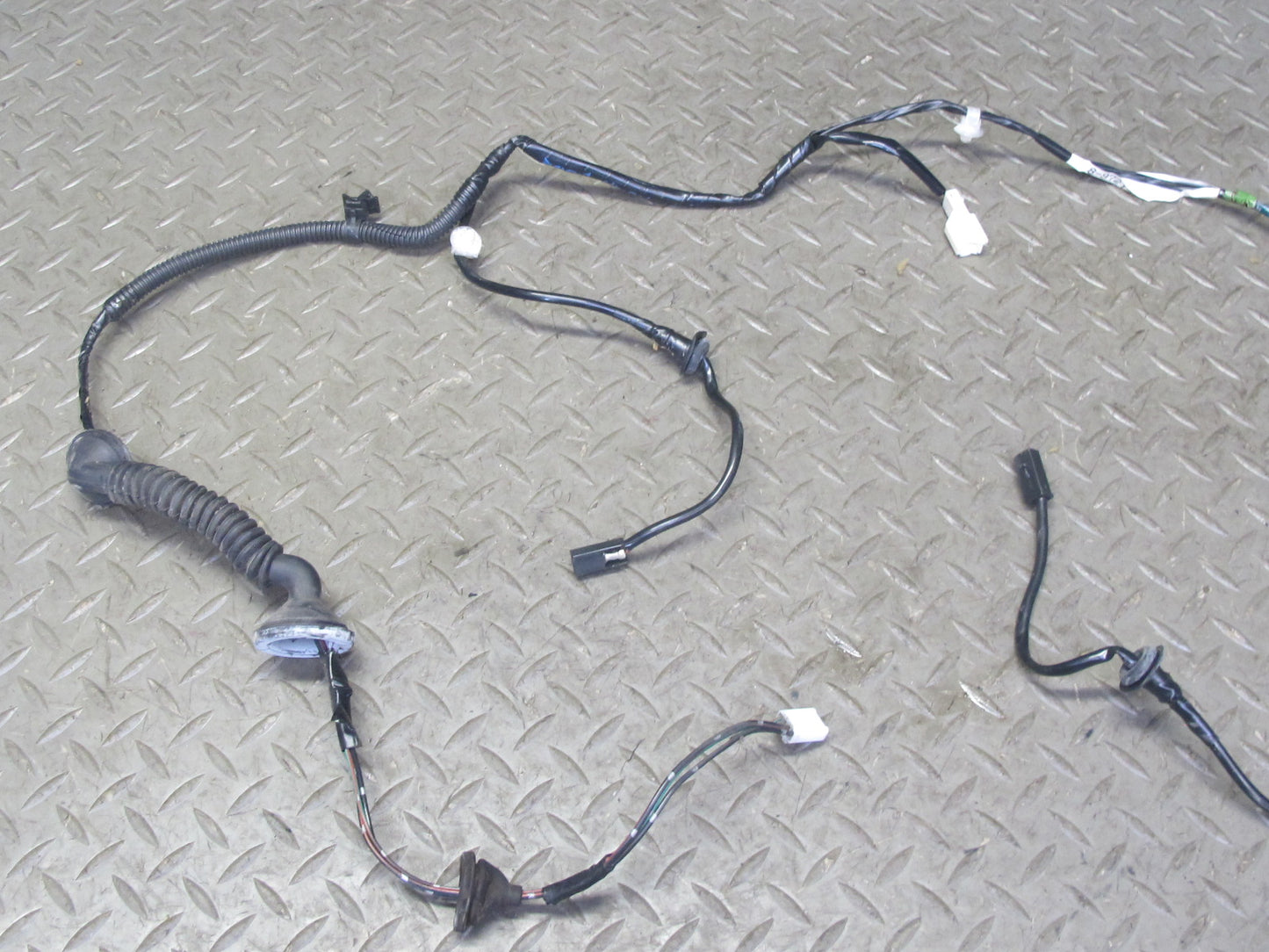 99-01 Isuzu Vehicross Rear Tailgate Trunk Gate Door Wire Wiring Harness OEM