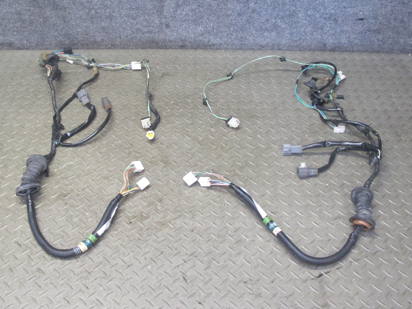 99-01 Isuzu Vehicross Set of 2 Front Left & Right Door Wire Wiring Harness OEM