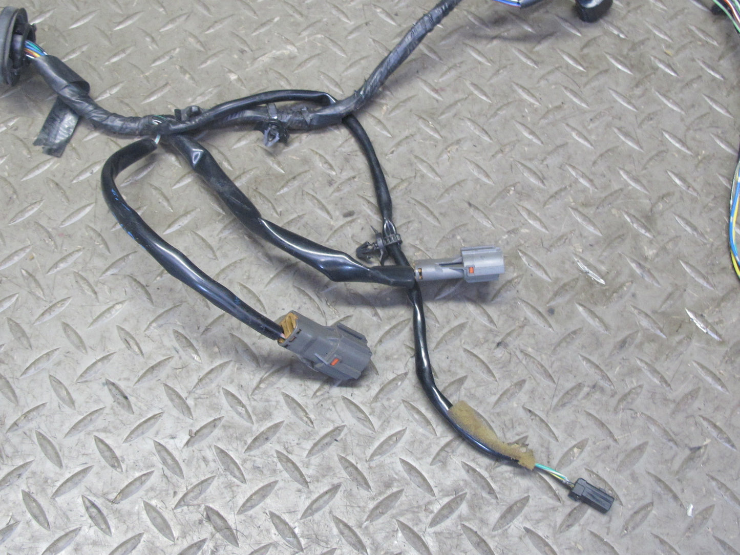 99-01 Isuzu Vehicross Set of 2 Front Left & Right Door Wire Wiring Harness OEM