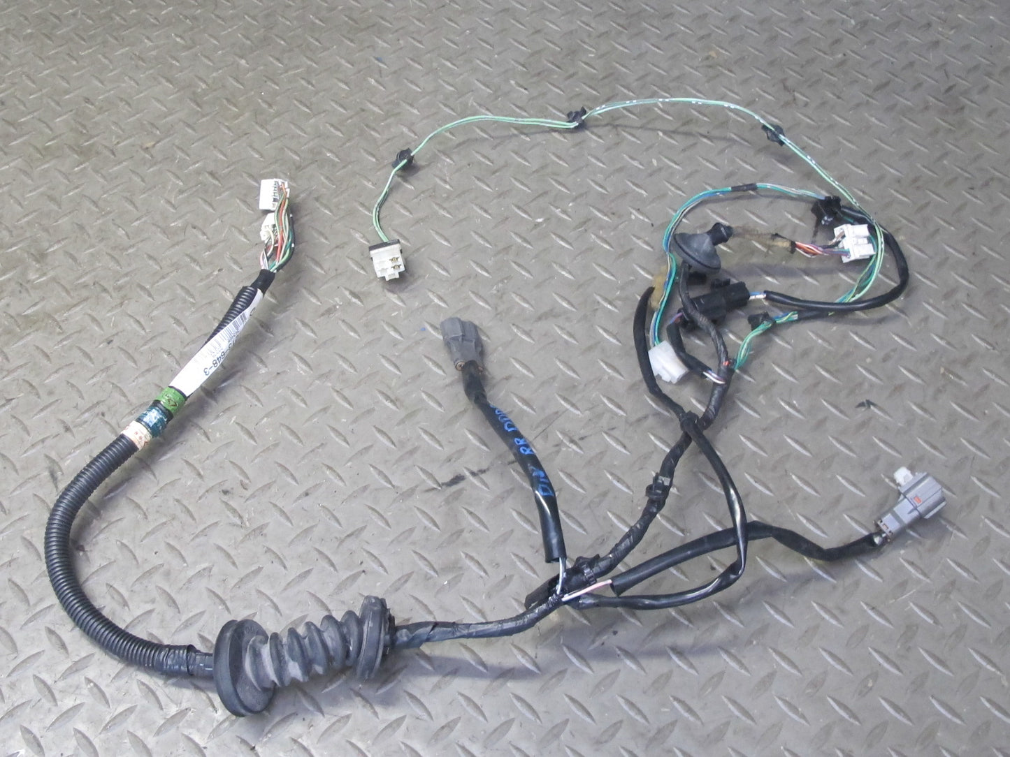 99-01 Isuzu Vehicross Set of 2 Front Left & Right Door Wire Wiring Harness OEM