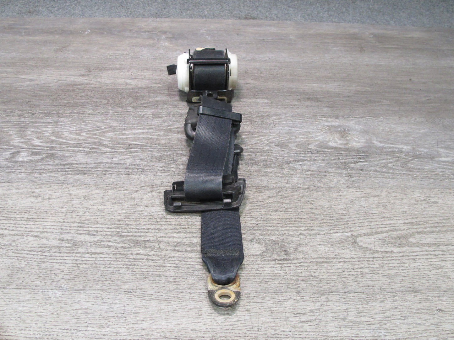 99-01 ISUZU VEHICROSS FRONT RIGHT & LEFT SIDE SEATBELT RETRACTOR SET OEM