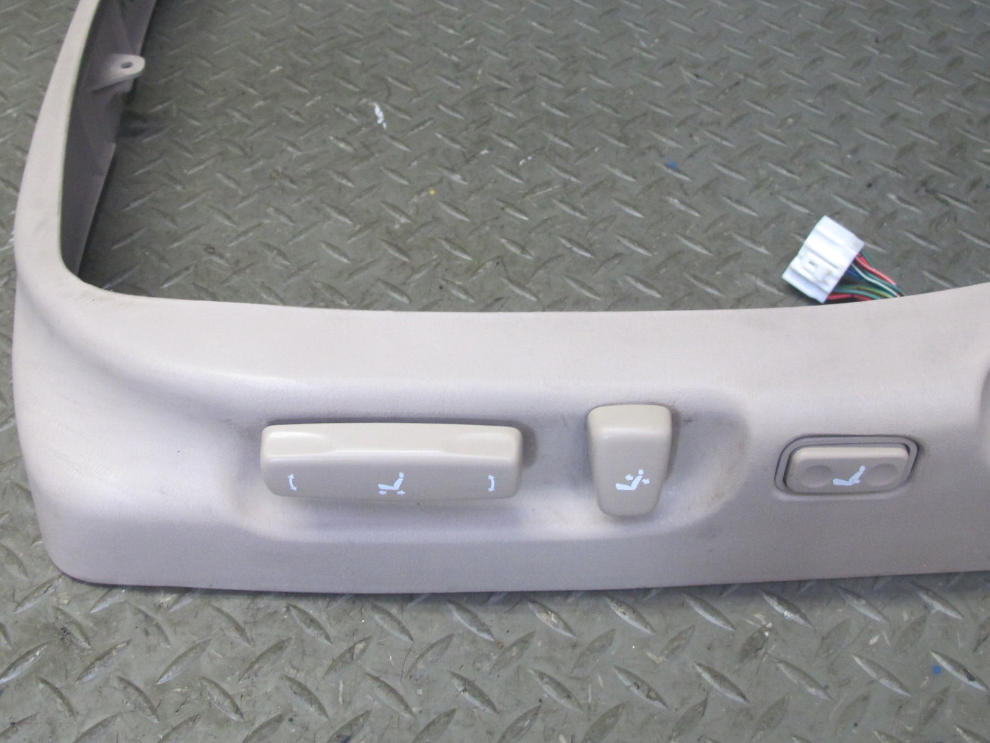 95-00 Lexus UZZ30L SC300 SC400 Front Left Seat Lower Trim w Switches Ivory OEM