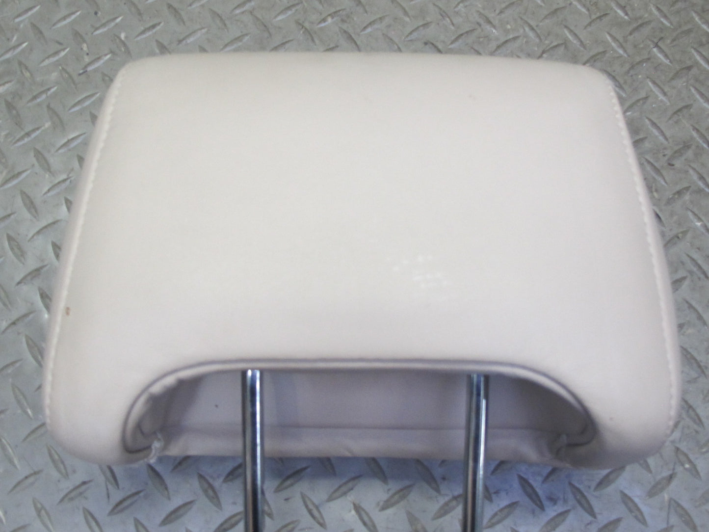 92-98 Lexus UZZ30L SC300 SC400 Set of 2 Front Seat Leather Headrest Ivory OEM