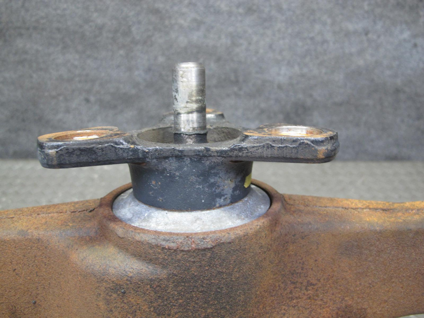 92-97 Lexus UZZ30L SC400 Rear Axle Differential Carrier 3.92 Ratio OEM