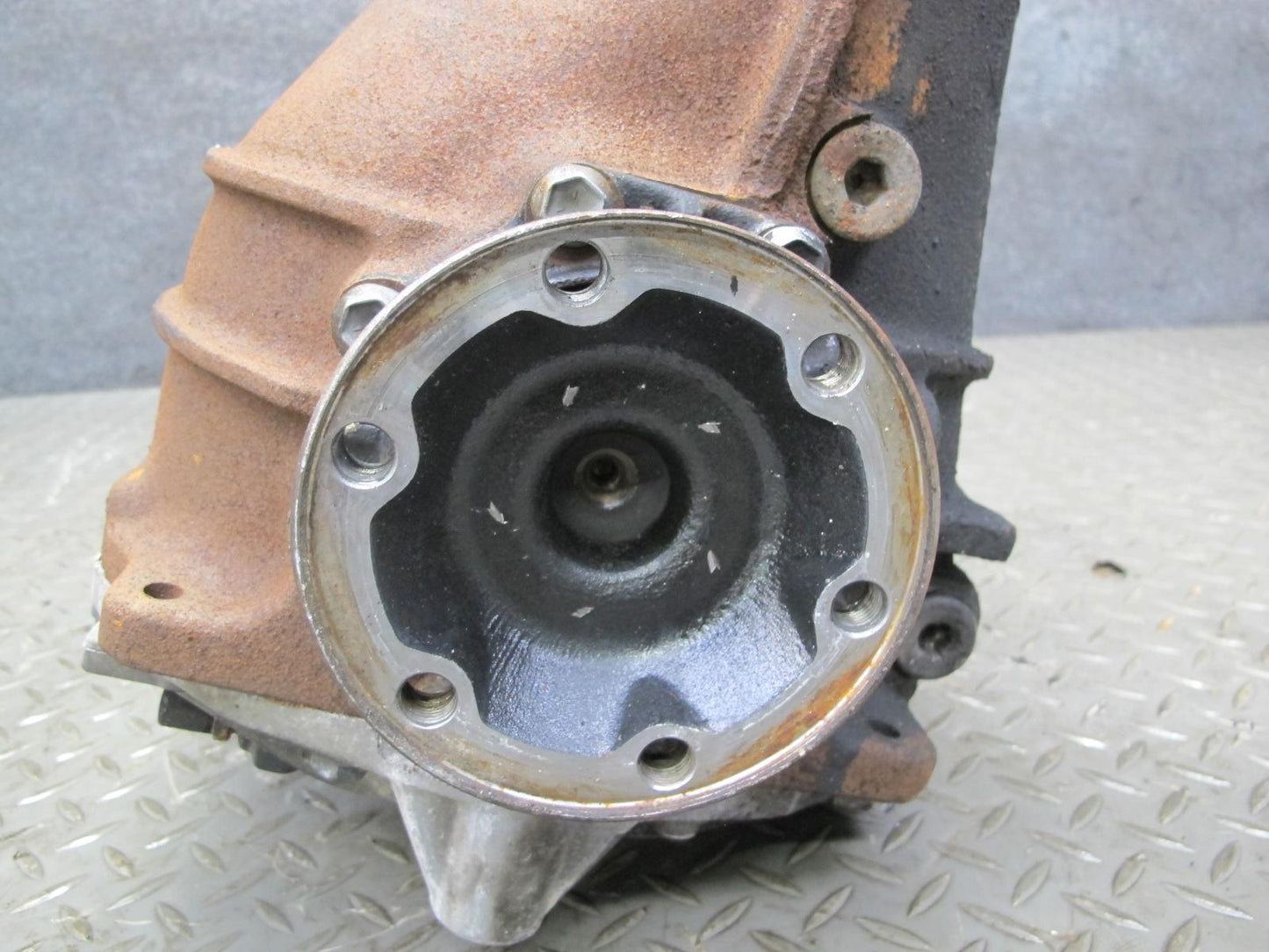 92-97 Lexus UZZ30L SC400 Rear Axle Differential Carrier 3.92 Ratio OEM