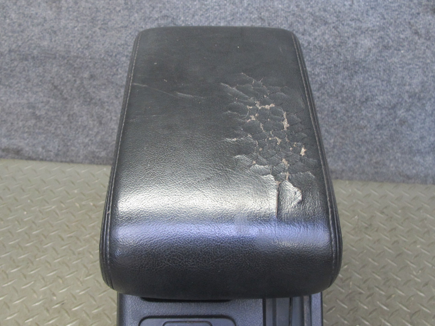 99-01 Isuzu Vehicross Center Console Trim Cover Panel Armrest Mirror Switch OEM