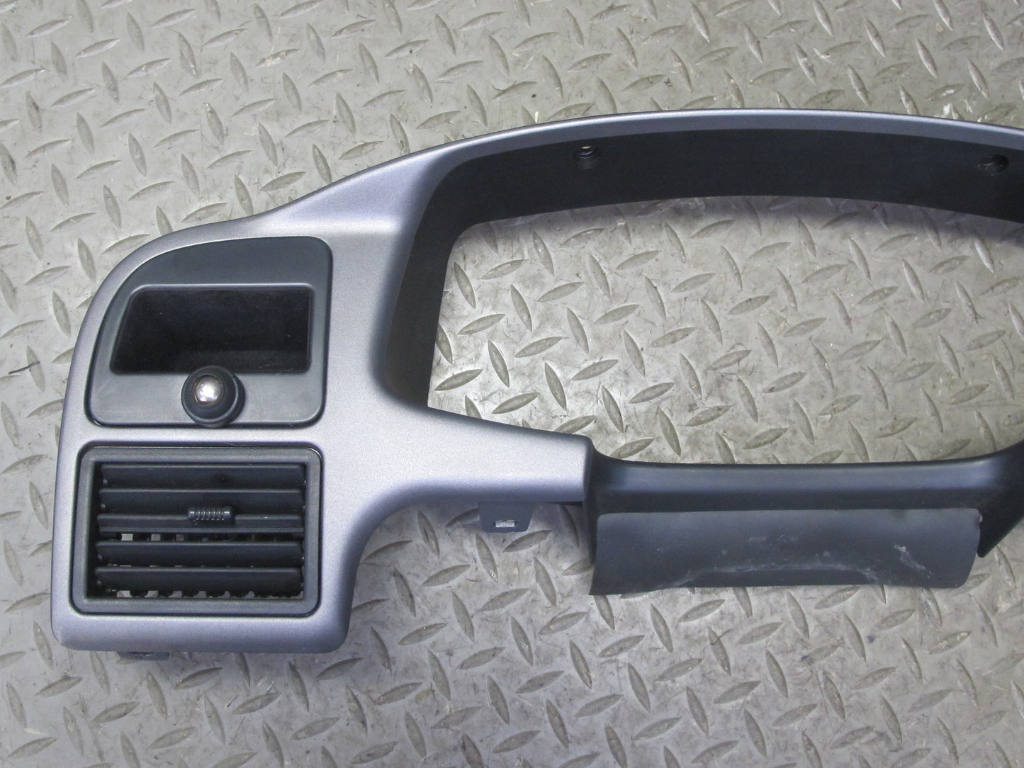 99-01 Isuzu Vehicross Dash Dashboard Cluster Radio Vent Trim Bezel Panel OEM